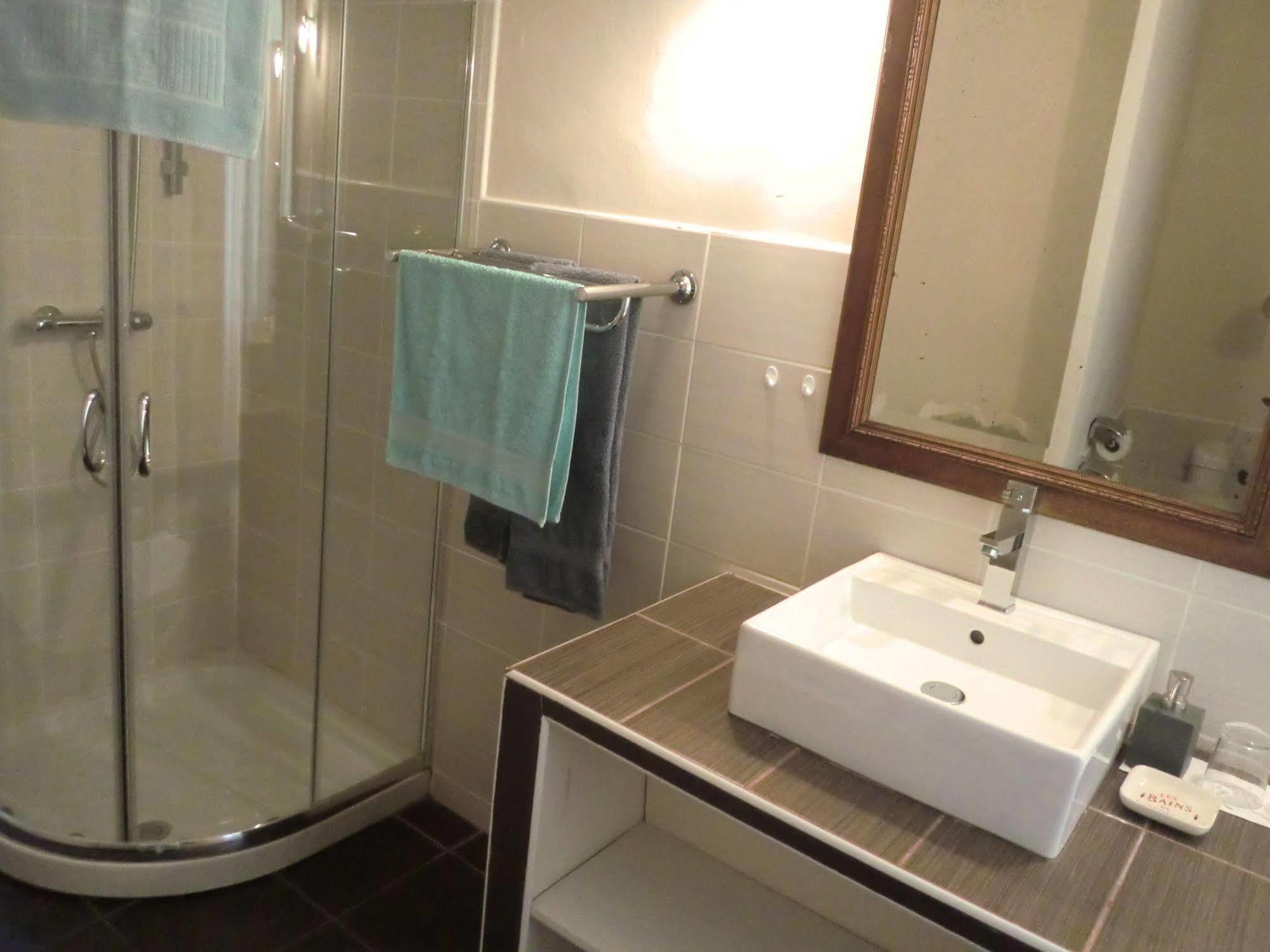 L'Ile Aux Mimosas Bed & Breakfast Tautavel Екстериор снимка