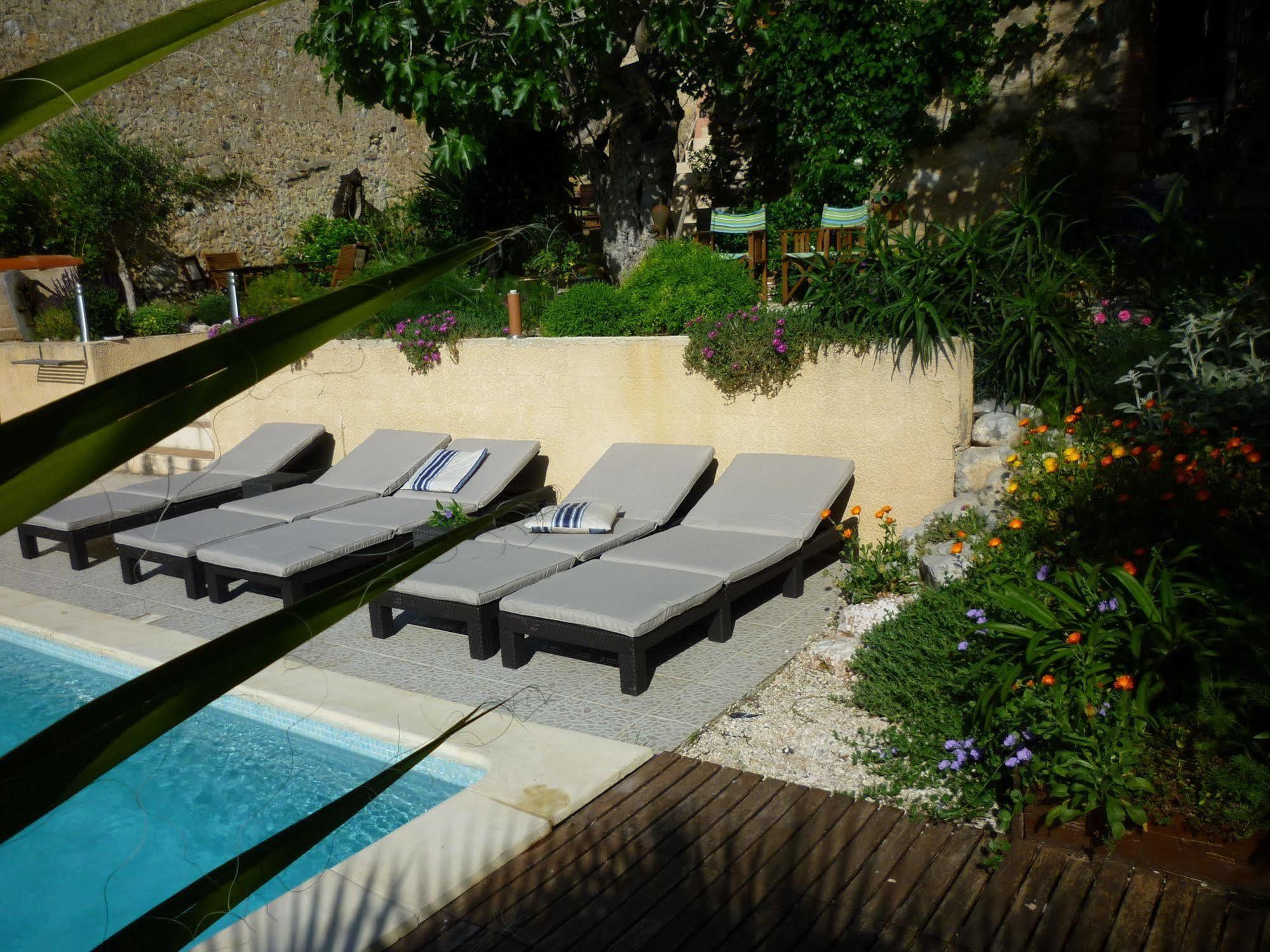 L'Ile Aux Mimosas Bed & Breakfast Tautavel Екстериор снимка
