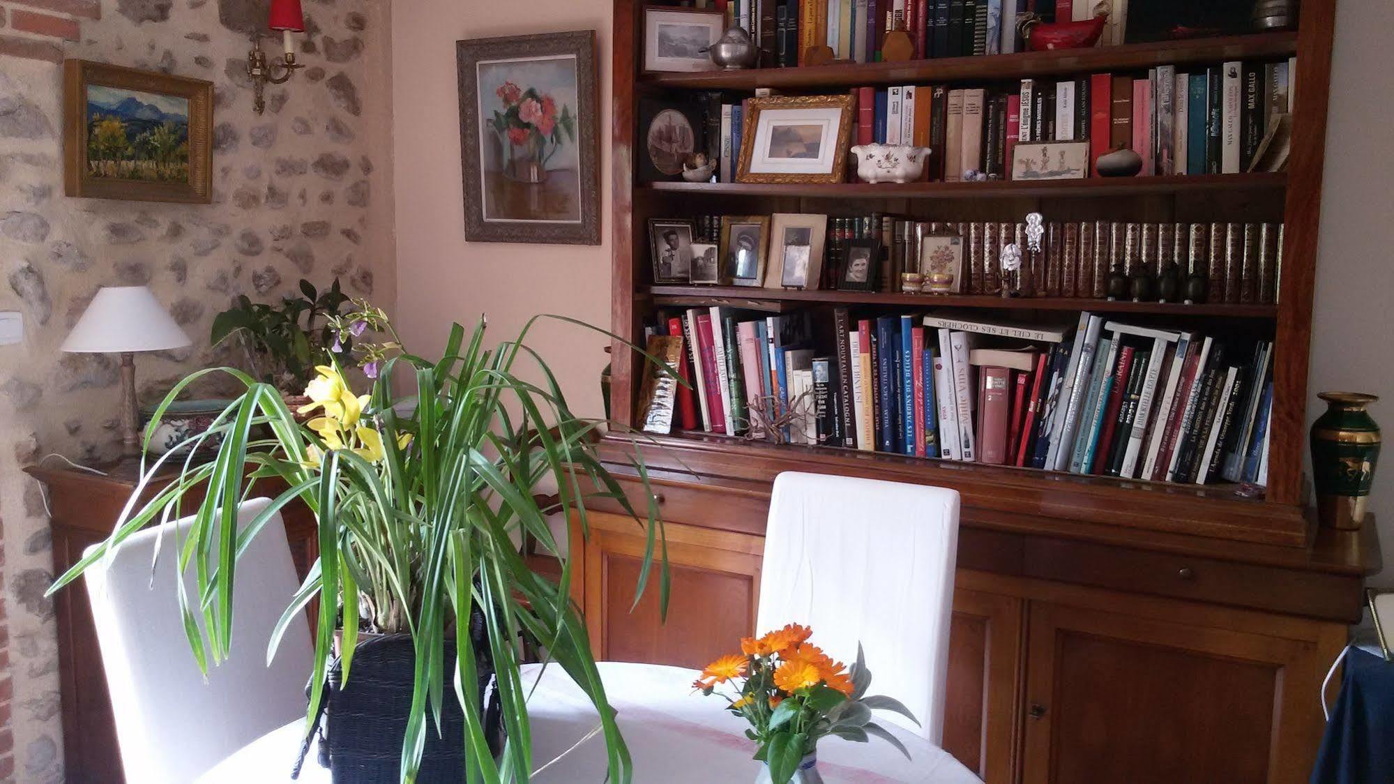 L'Ile Aux Mimosas Bed & Breakfast Tautavel Екстериор снимка
